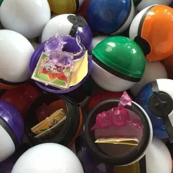 Pkm.store Pokeball & Pokebälle-180 Pokebälle / Pokeballs (Ca. 3.5Cm) Mit Figur Und Sticker