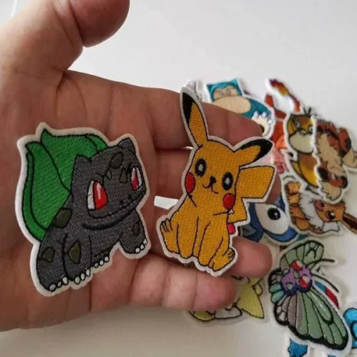 Pkm.store Sonstiges Merchandise-16 Stk. Pokemon Stoff-Patches Zum Aufnahen