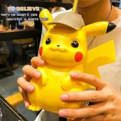 Pkm.store Sommer-Detektiv Pikachu Trinkflasche (650Ml)