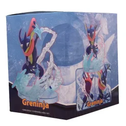 Pkm.store Pokemon Figuren-Greninja Pokemon Quajutsu Sammelfigur Mit Ornamenten