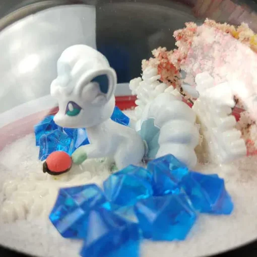 Pkm.store Pokeball & Pokebälle-Groser Pokeball Mit Pokemon Figur