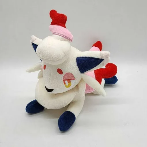Pkm.store Pokemon Kuscheltiere-Hisui-Zorua Pluschtier Pokemon (Ca. 25Cm)