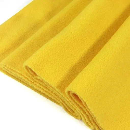Pkm.store Herbst & Winter-Lachender Pikachu Schal Gelb