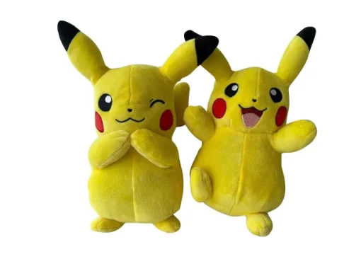 Pkm.store Pokemon Kuscheltiere-Liebliche Plusch Pikachus In 3 Verschiedenen Varianten