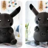Pkm.store Pokemon Kuscheltiere-Pikachu Plusch Pokemon Figur In Schwarz
