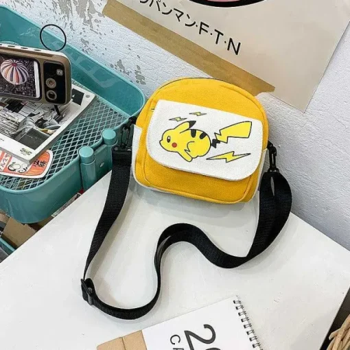 Pkm.store Sonstiges Merchandise-Pikachu Umhangetasche In Verschiedenen Farben