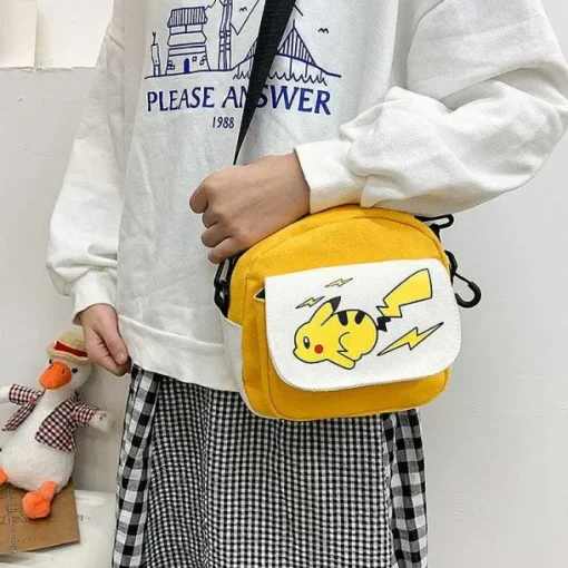 Pkm.store Sonstiges Merchandise-Pikachu Umhangetasche In Verschiedenen Farben