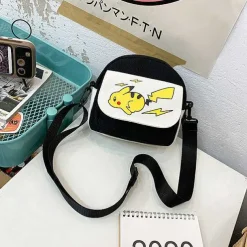 Pkm.store Sonstiges Merchandise-Pikachu Umhangetasche In Verschiedenen Farben