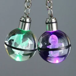 Pkm.store Sonstiges Merchandise-Pokeball Anhanger Mit Pokemon Motiven Und Farbwechsel