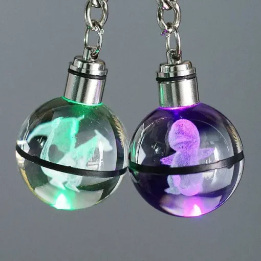 Pkm.store Sonstiges Merchandise-Pokeball Anhanger Mit Pokemon Motiven Und Farbwechsel