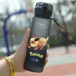 Pkm.store Sommer-Pokemon 560Ml Trinkflasche Fur Sport, Schule, Sommer