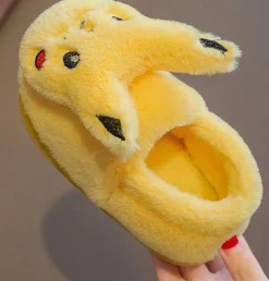 Pkm.store Herbst & Winter-Pokemon Pikachu Pluschige Kinder Hausschuhe