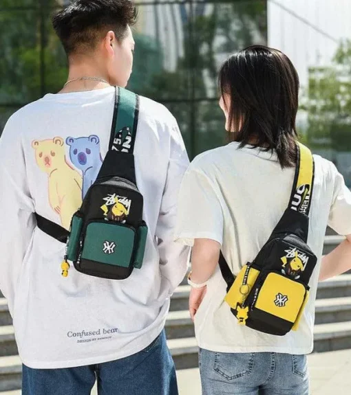 Pkm.store Rucksäcke & Taschen-Pokemon Sling Bag - Kleiner Rucksack Tasche Mit Pikachu Motiv