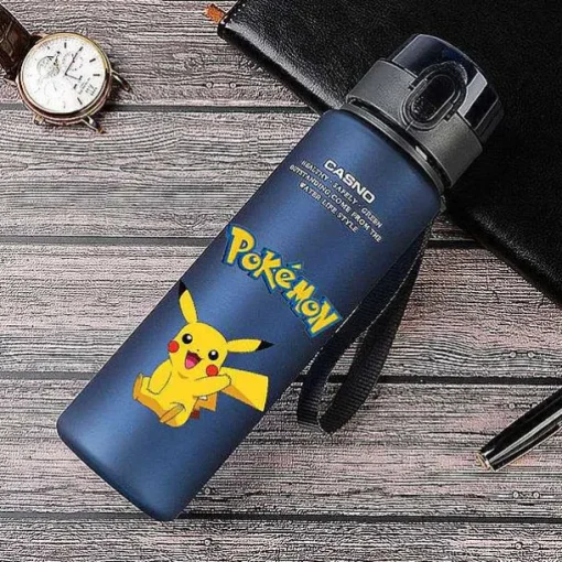 Pkm.store Sonstiges Merchandise-Sport Und Trinkflasche Mit Pokemon Pikachu Motiv