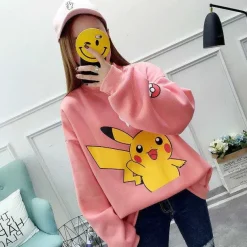 Pkm.store Herbst & Winter-Stylisher Pokemon Pikachu Sweater Uberlange