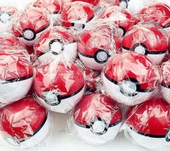 Pkm.store Sonstiges Merchandise-20X Pokeball Mit Verschiedenen Pokemon Figuren